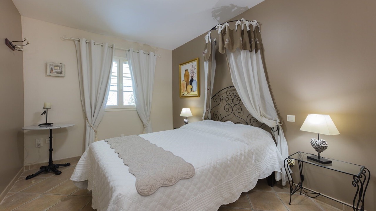 Photo of Bedroom in Grillon