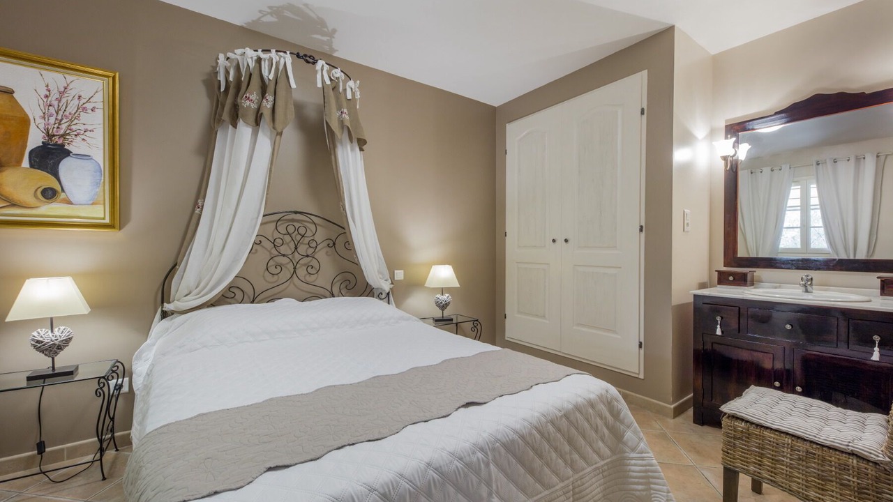 Photo of Bedroom in Grillon