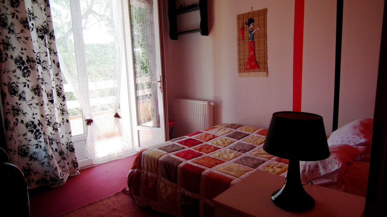 Photo of Bedroom in Reynes