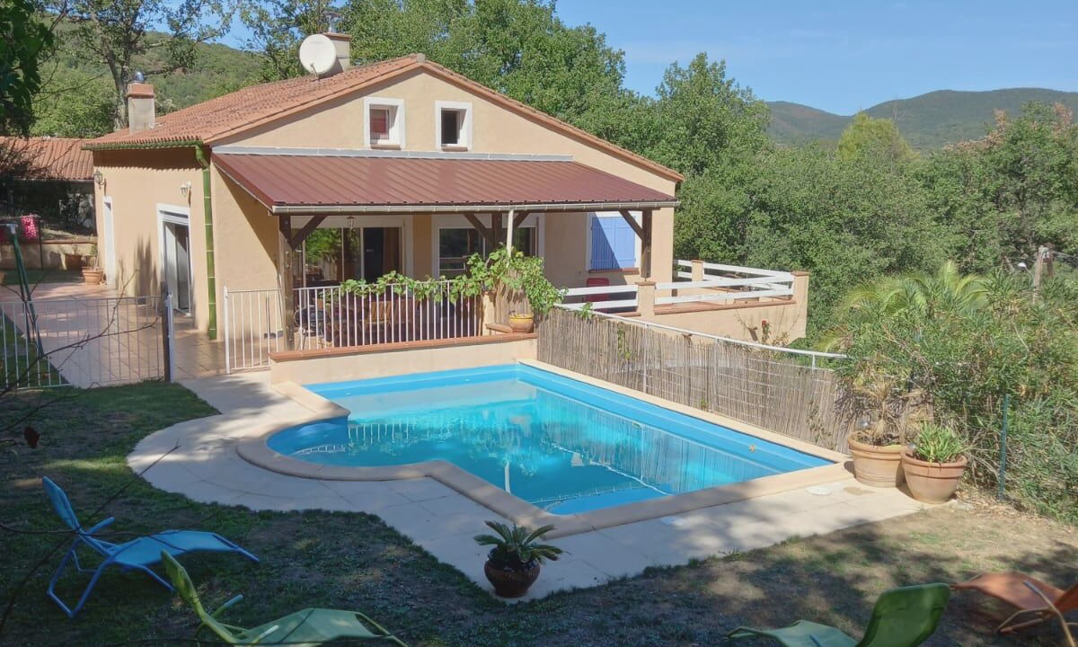 Photo of Outdoor in Reynes