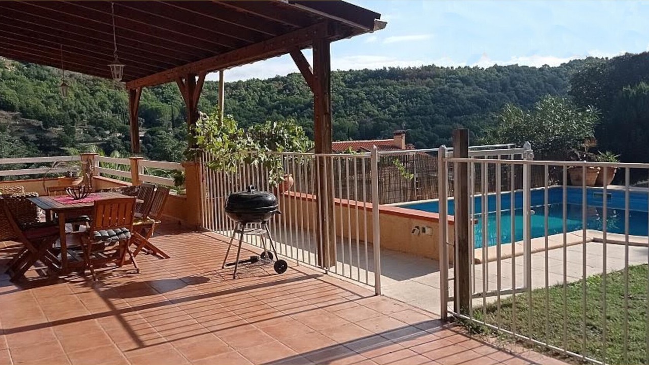 Photo of Outdoor in Reynes