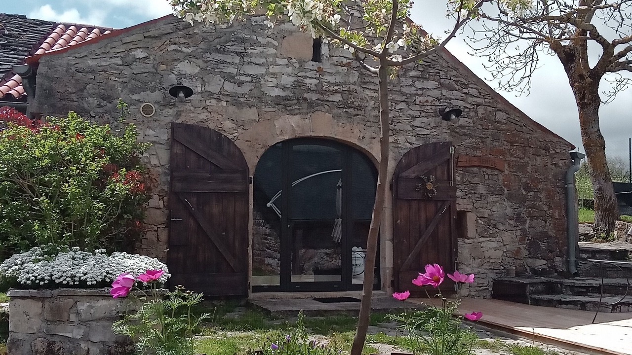 Photo of Outdoor in Saint-Andre-de-Vezines