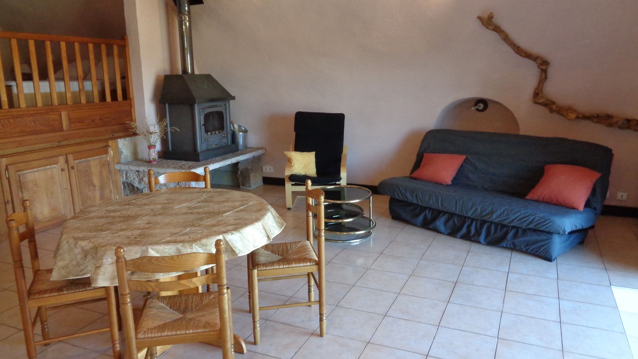 Photo of Livingroom in Saint-Andre-de-Vezines
