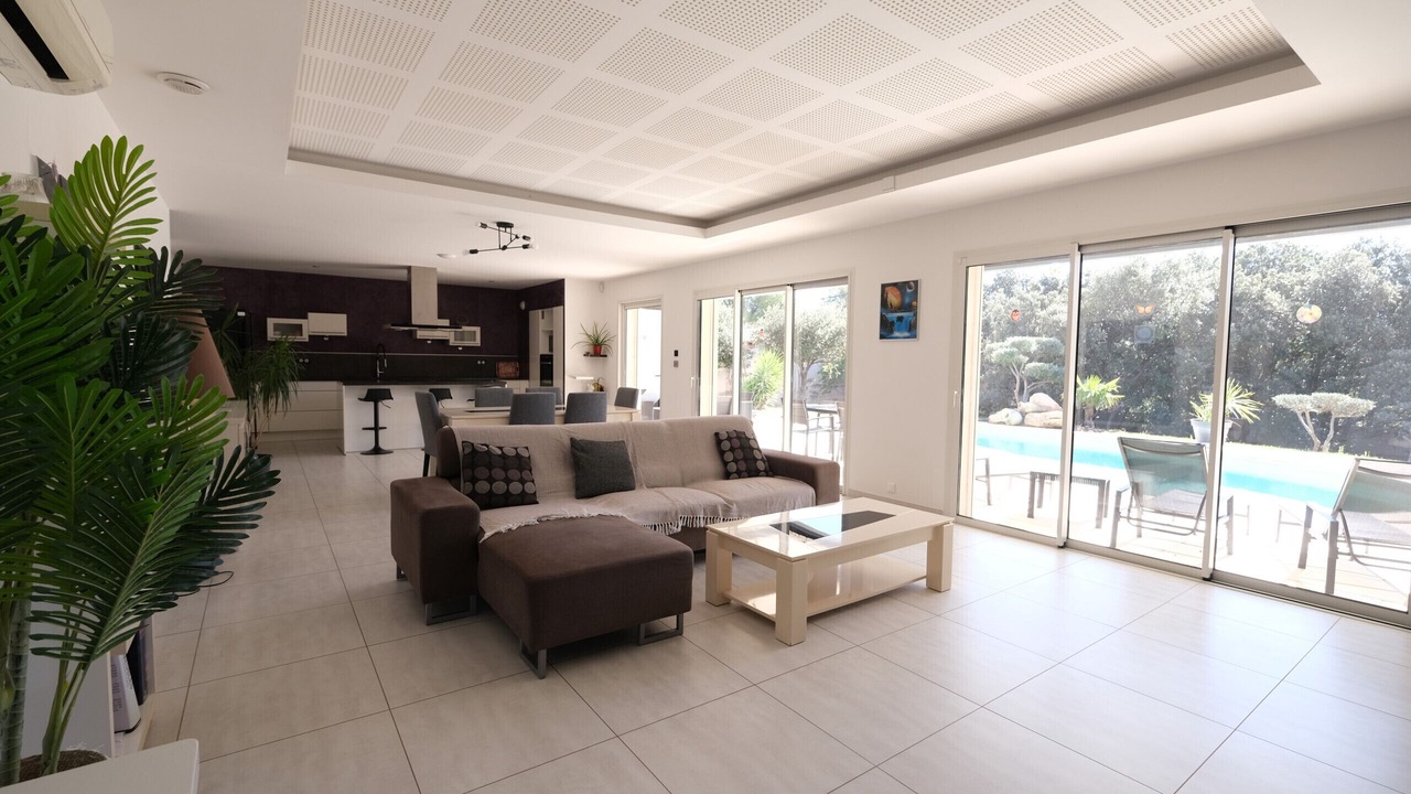 Photo of Livingroom in Aureille