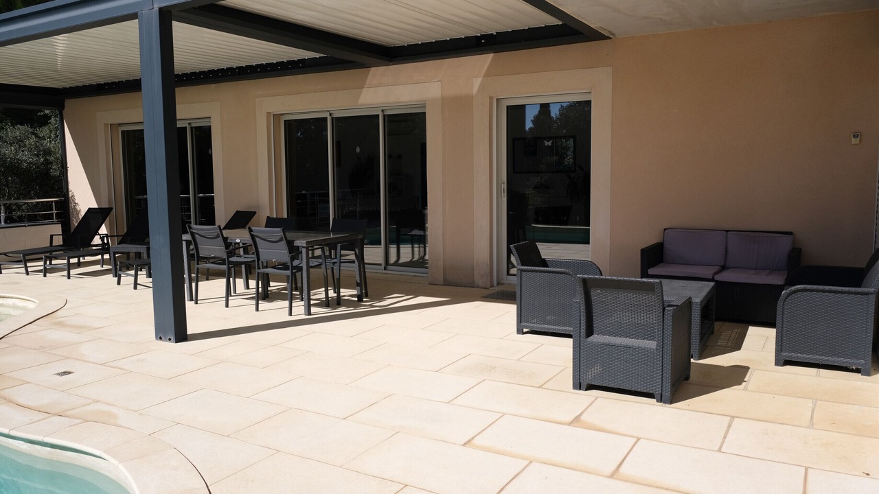 Photo of Outdoor in Aureille