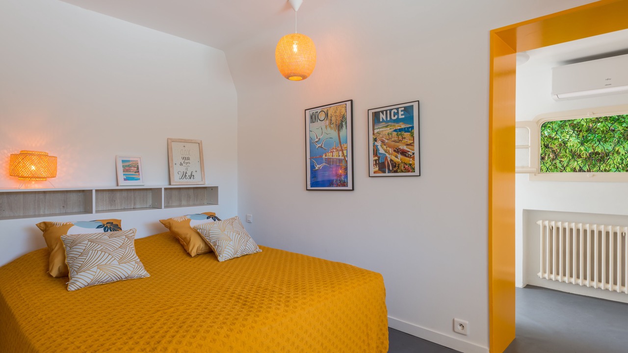 Photo of Bedroom in Cap-Ferrat