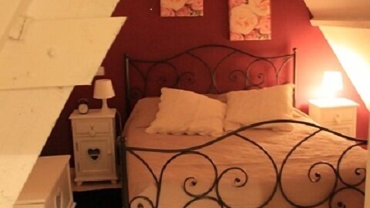 Photo of Bedroom in Saint-Eloi-de-Fourques