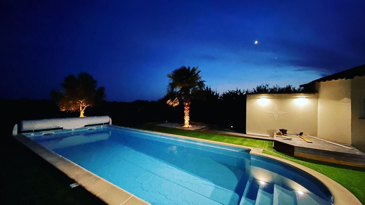 Photo of Outdoor in Chauve