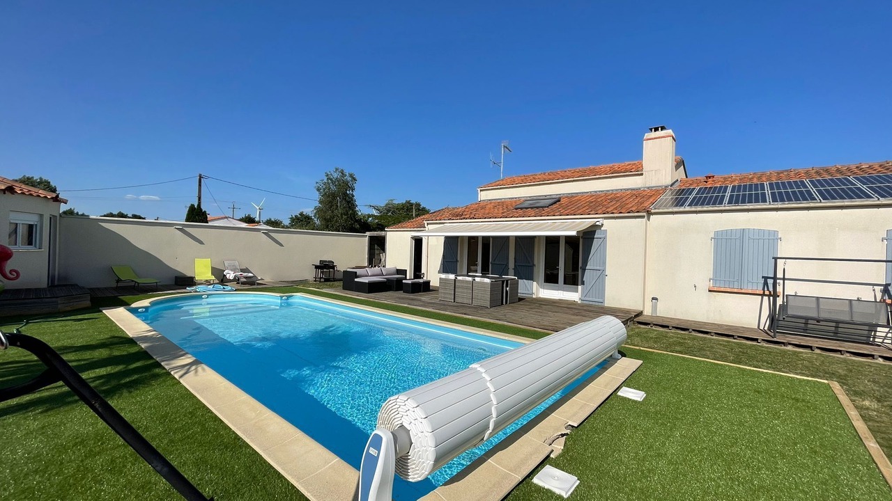 Photo of Outdoor in Chauve