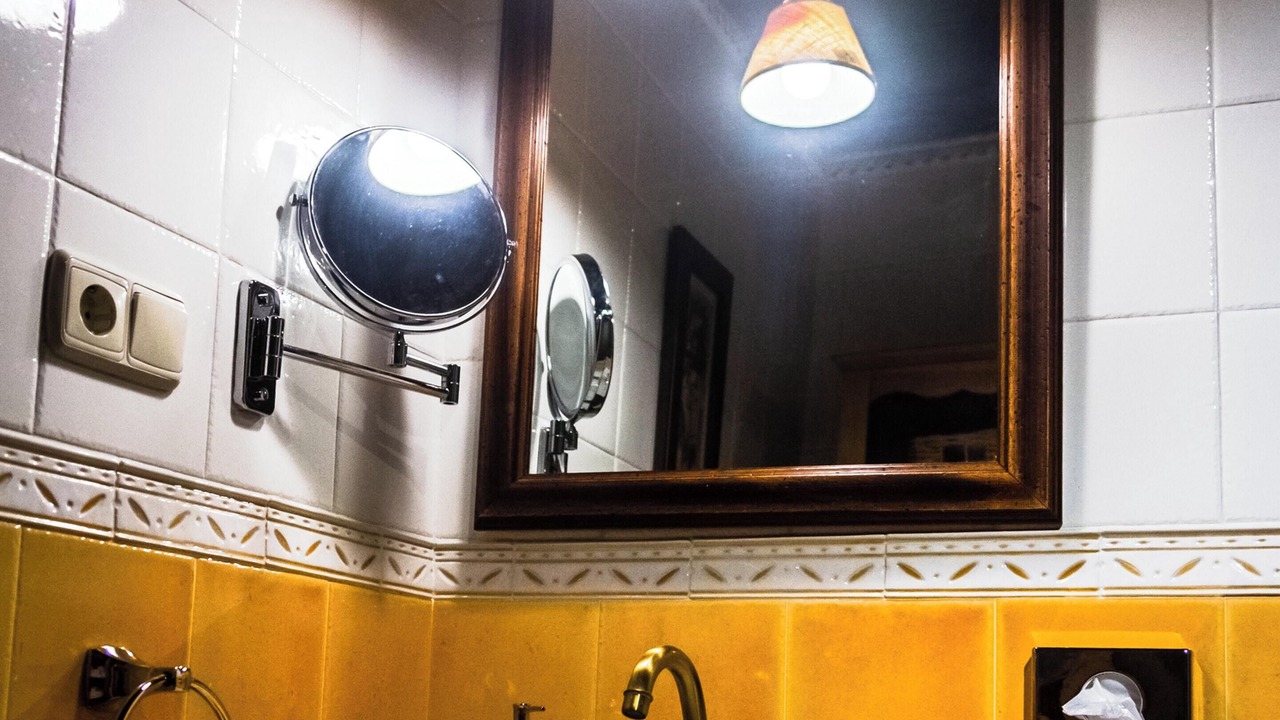 Photo of Bathroom in Incles