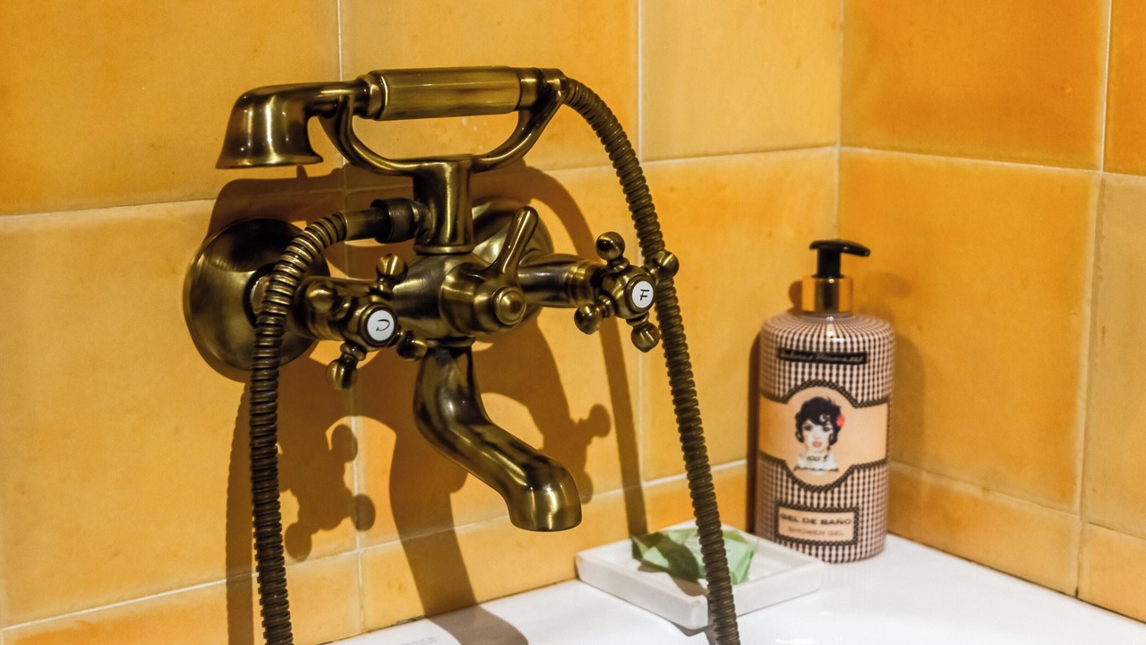 Photo of Bathroom in Incles