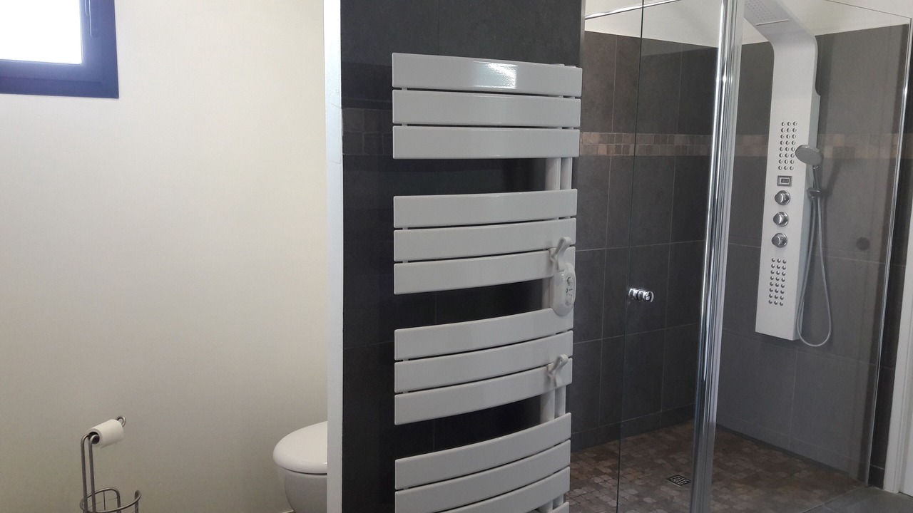 Photo of Bathroom in Bedarrides