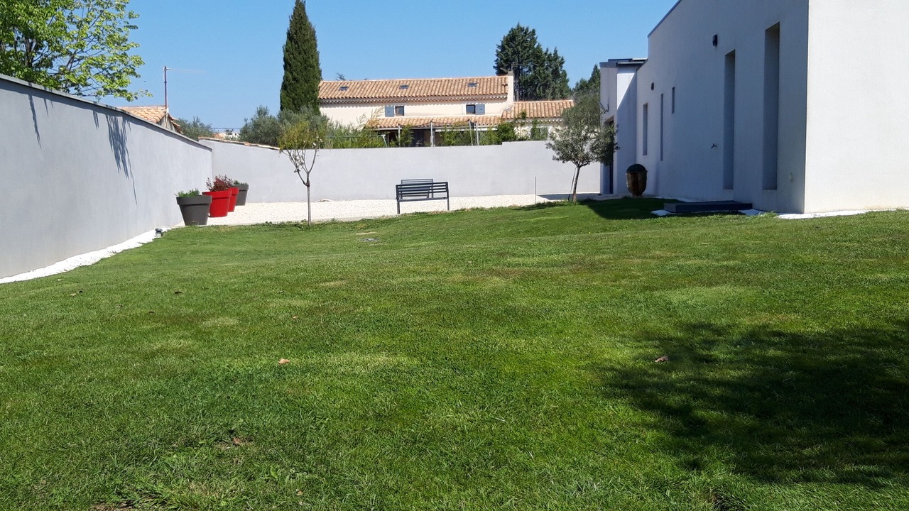 Photo of Outdoor in Bedarrides
