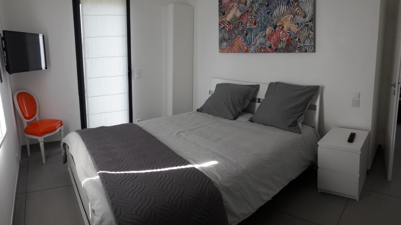 Photo of Bedroom in Bedarrides