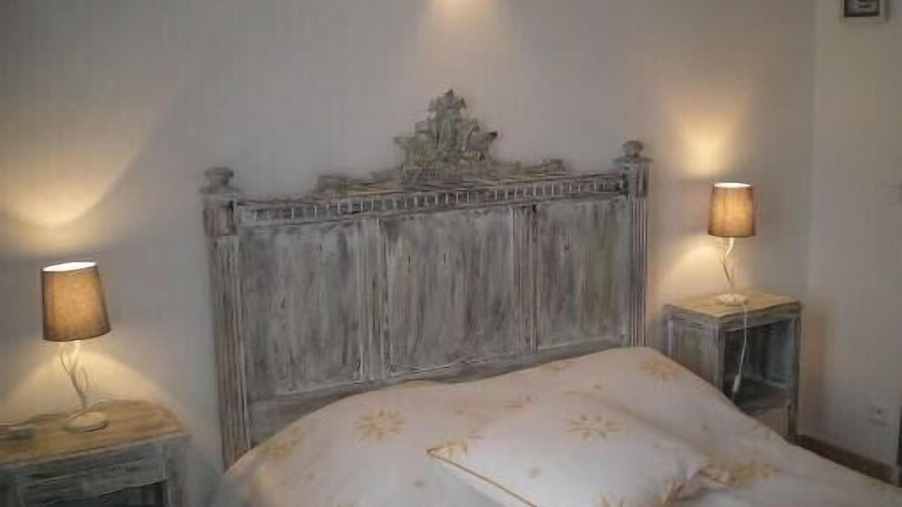 Photo of Bedroom in Beaumes-de-Venise