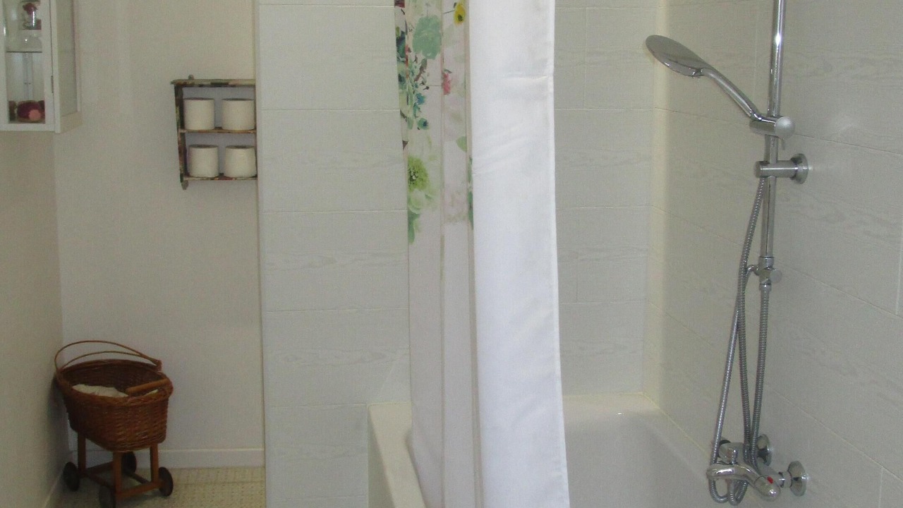 Photo of Bathroom in Salles-d'Aude