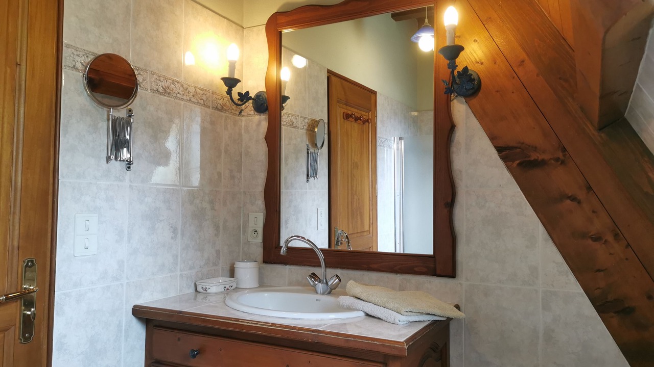 Photo of Bathroom in Beynac-et-Cazenac