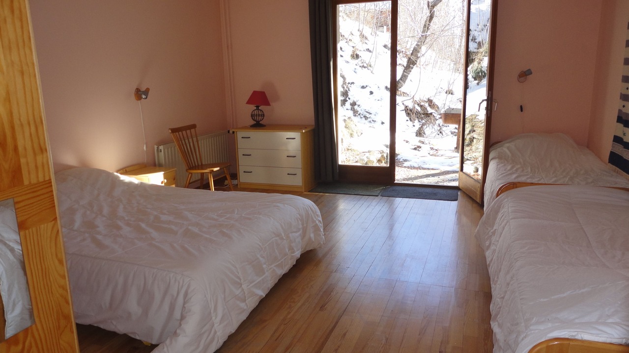 Photo of Bedroom in Allos