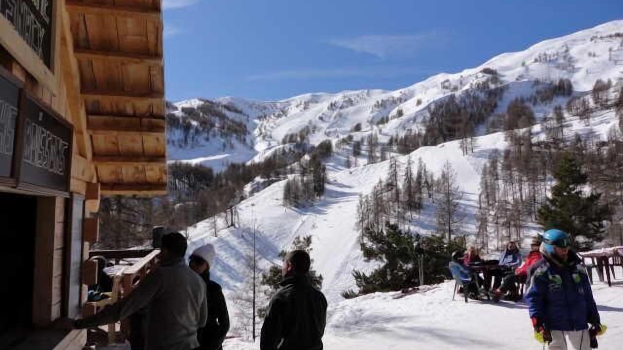 Photo of Others in Allos