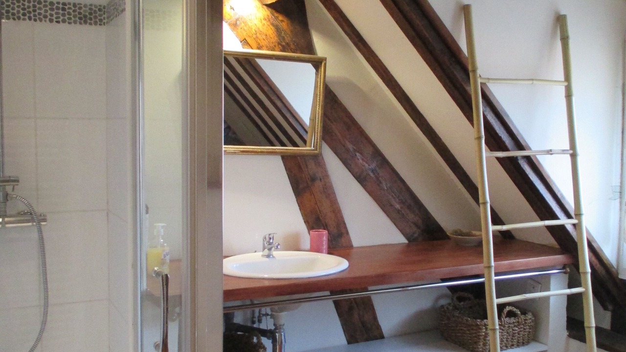 Photo of Bathroom in Offranville