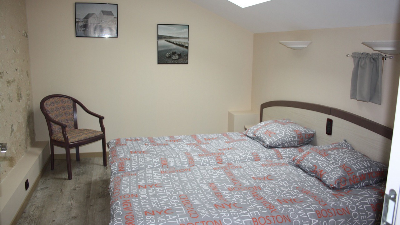 Photo of Bedroom in Vendeuvre-du-Poitou