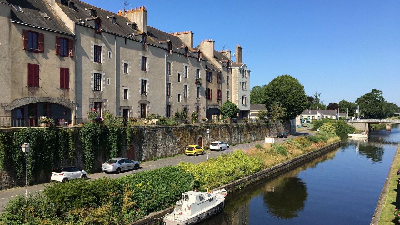 Photo of Others in Redon