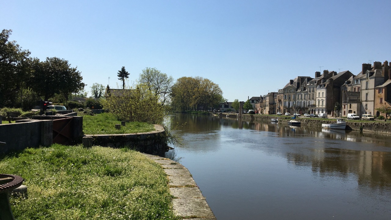 Photo of Others in Redon