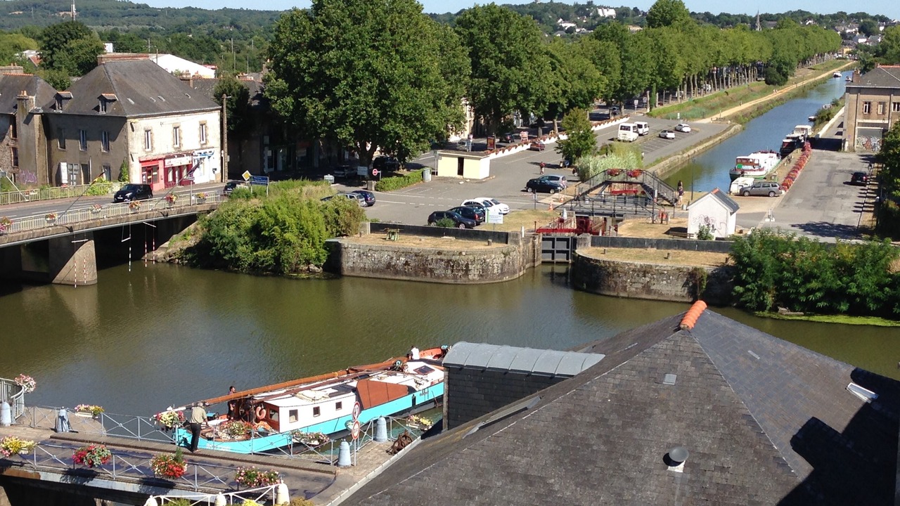 Photo of Others in Redon