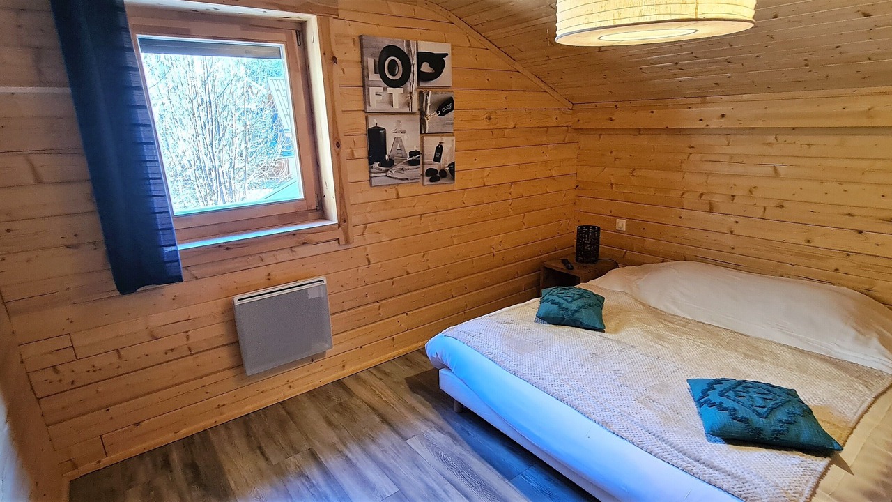 Photo of Bedroom in Venosc