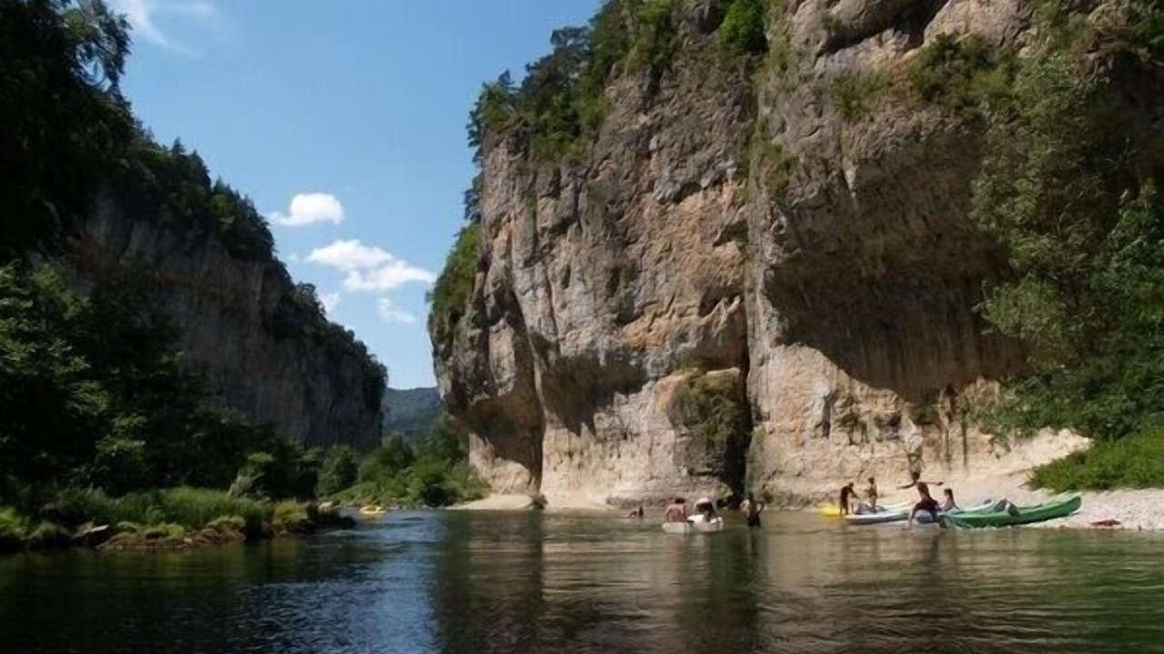 Photo of Outdoor in Saint-Andre-de-Vezines