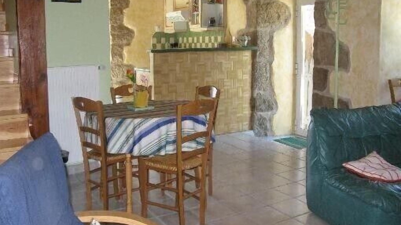 Photo of Livingroom in Saint-Andre-de-Vezines