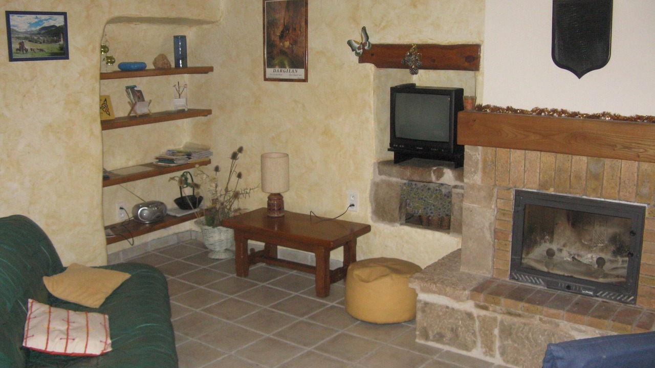 Photo of Livingroom in Saint-Andre-de-Vezines