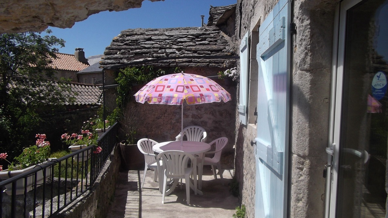 Photo of Outdoor in Saint-Andre-de-Vezines