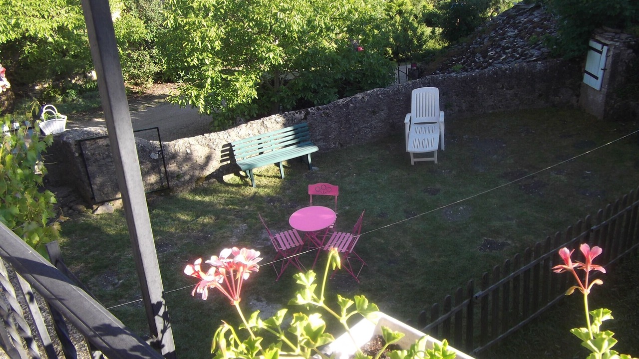 Photo of Outdoor in Saint-Andre-de-Vezines