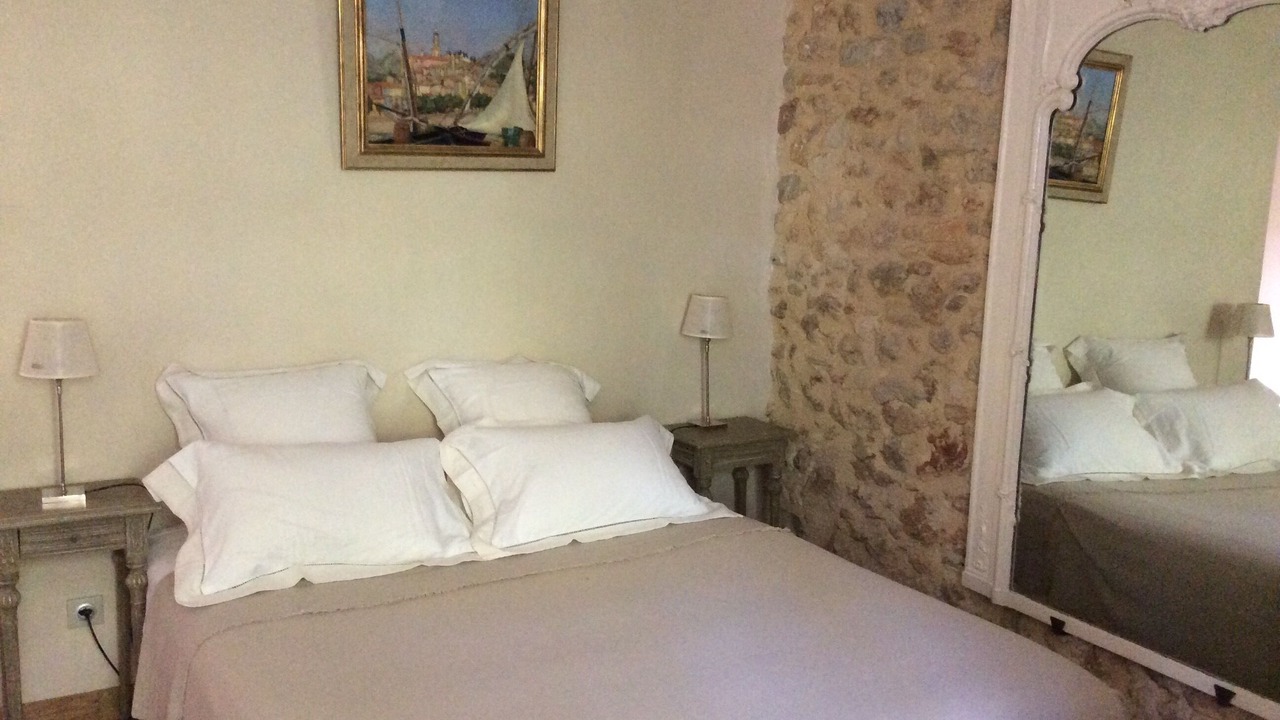Photo of Bedroom in Barjols