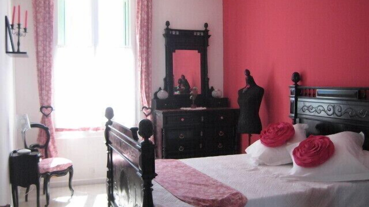 Photo of Bedroom in Pomerols