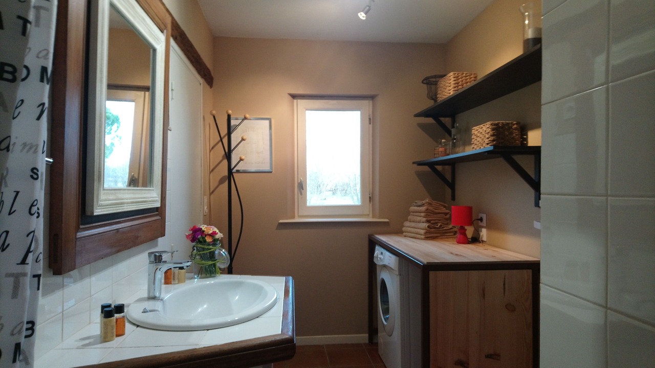 Photo of Bathroom in Pommevic