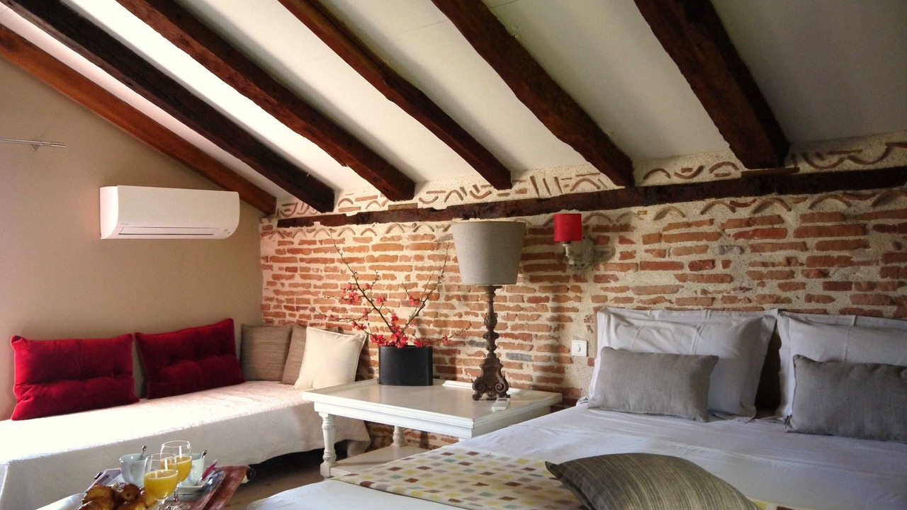 Photo of Bedroom in Pommevic