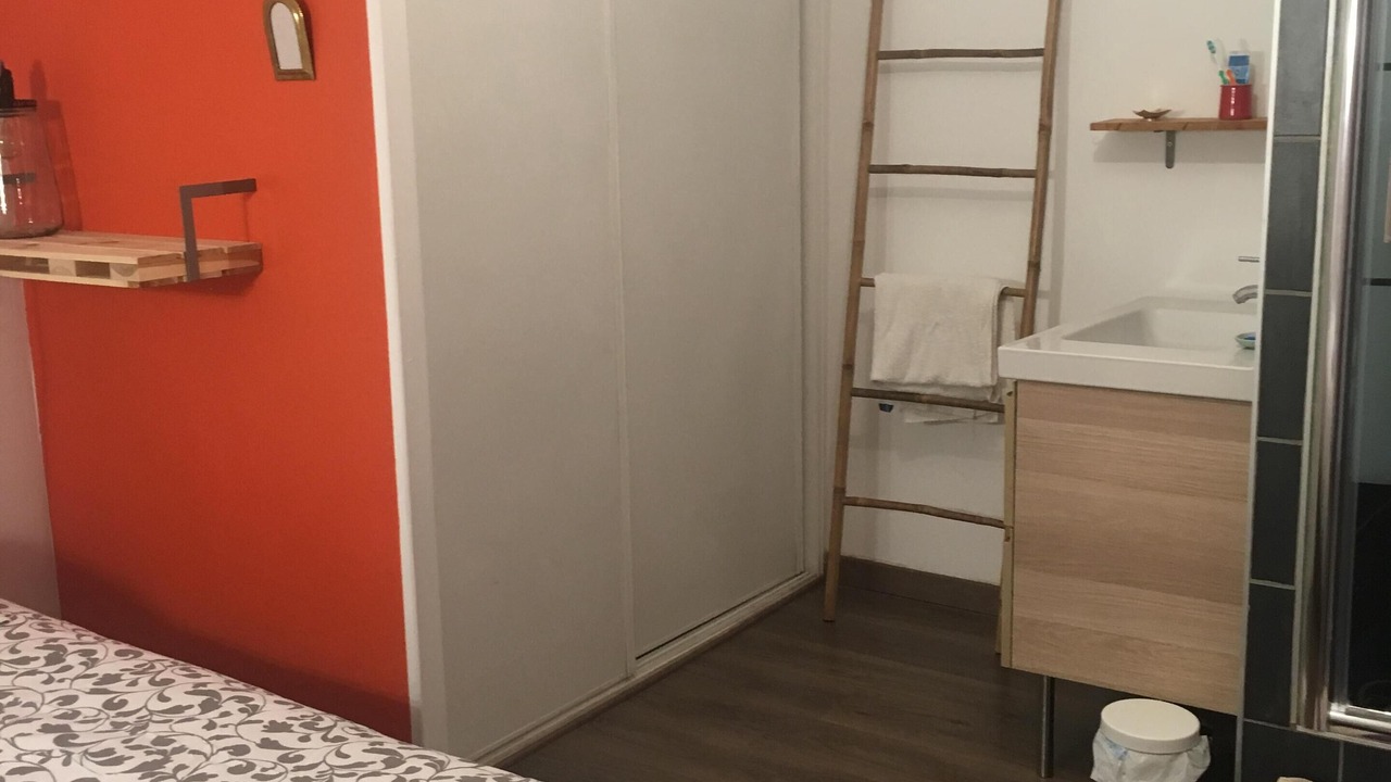 Photo of Bedroom in Hotel-de-Ville