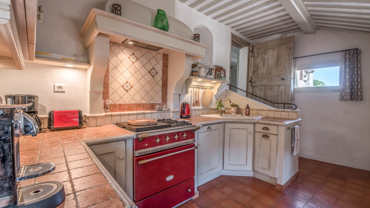 Photo of Kitchen in Saint-Siffret