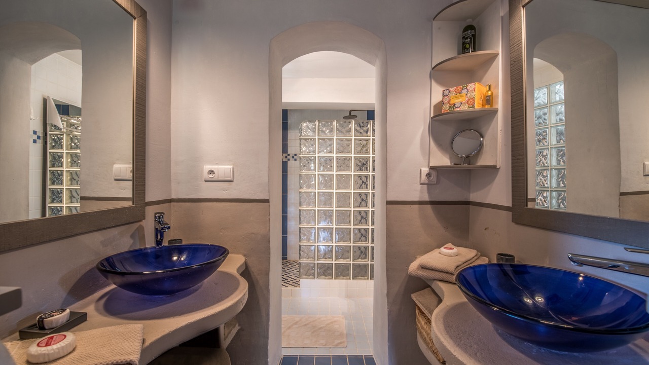 Photo of Bathroom in Saint-Siffret