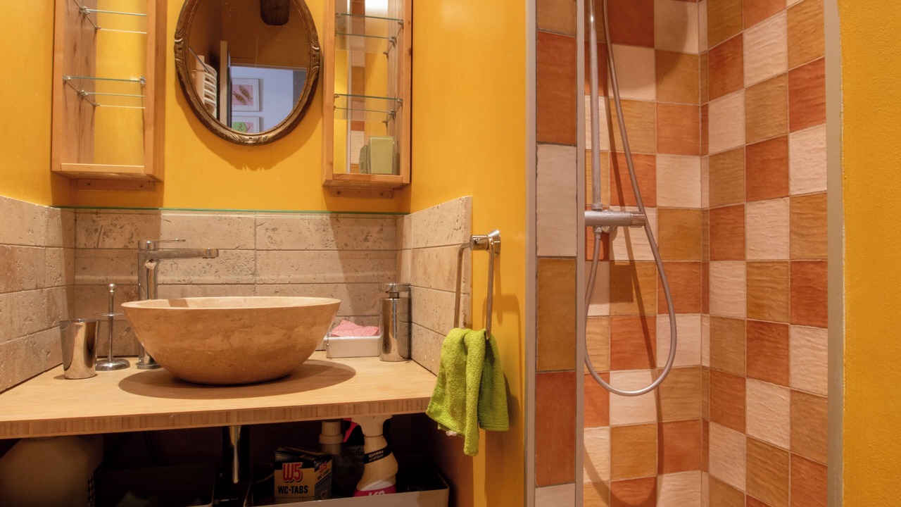 Photo of Bathroom in Arles City Centre