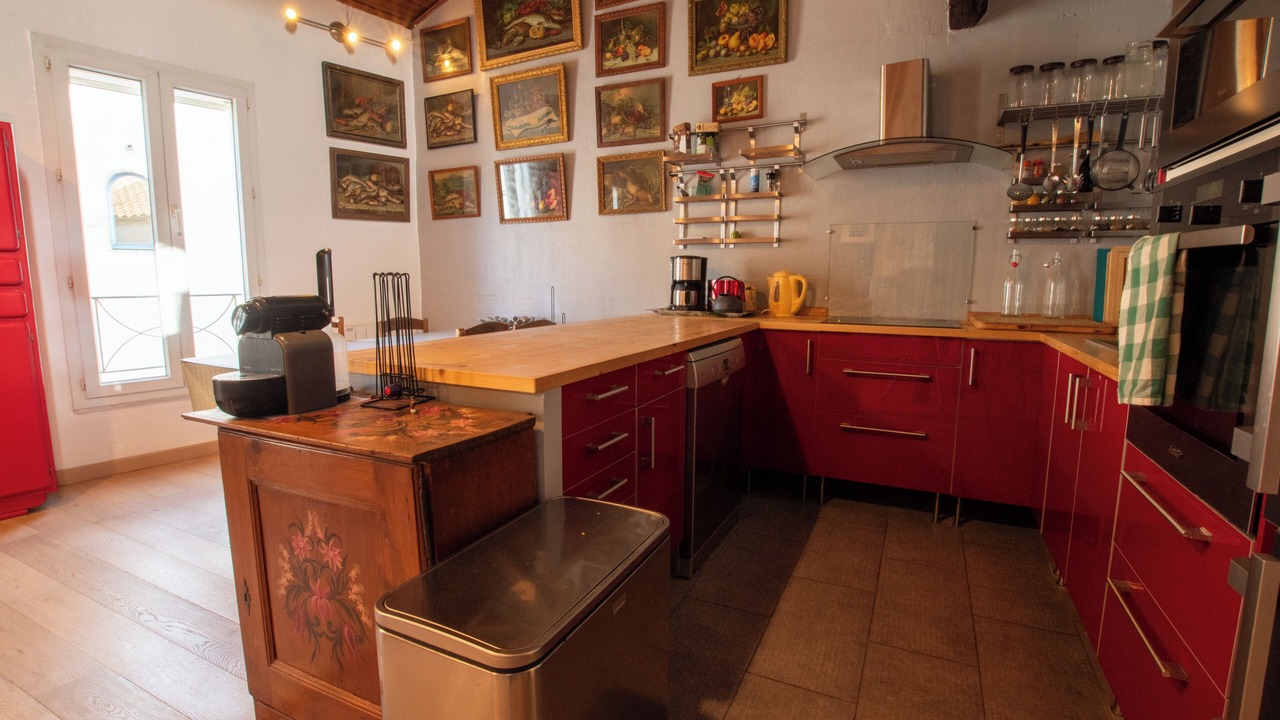 Photo of Kitchen in Arles City Centre