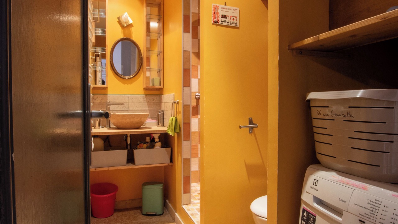 Photo of Bathroom in Arles City Centre