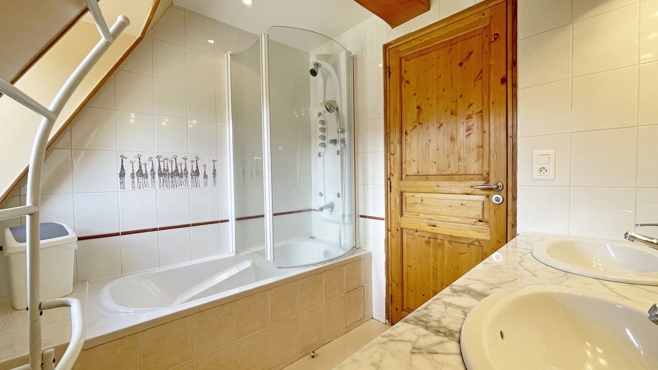 Photo of Bathroom in Saint-Jacques-des-Blats