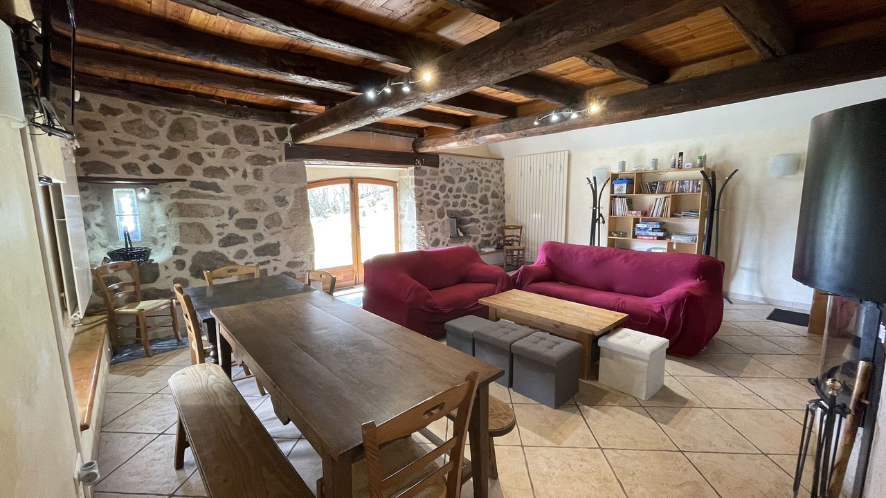 Photo of Livingroom in Saint-Jacques-des-Blats