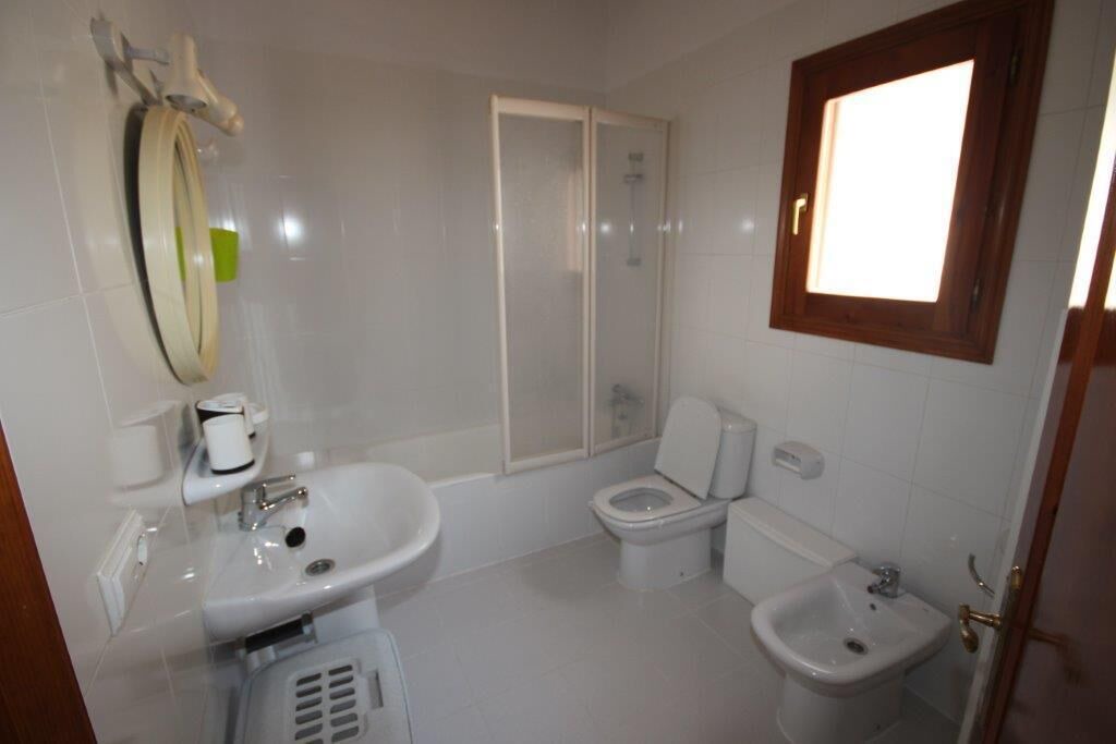 Photo of Bathroom in Pego