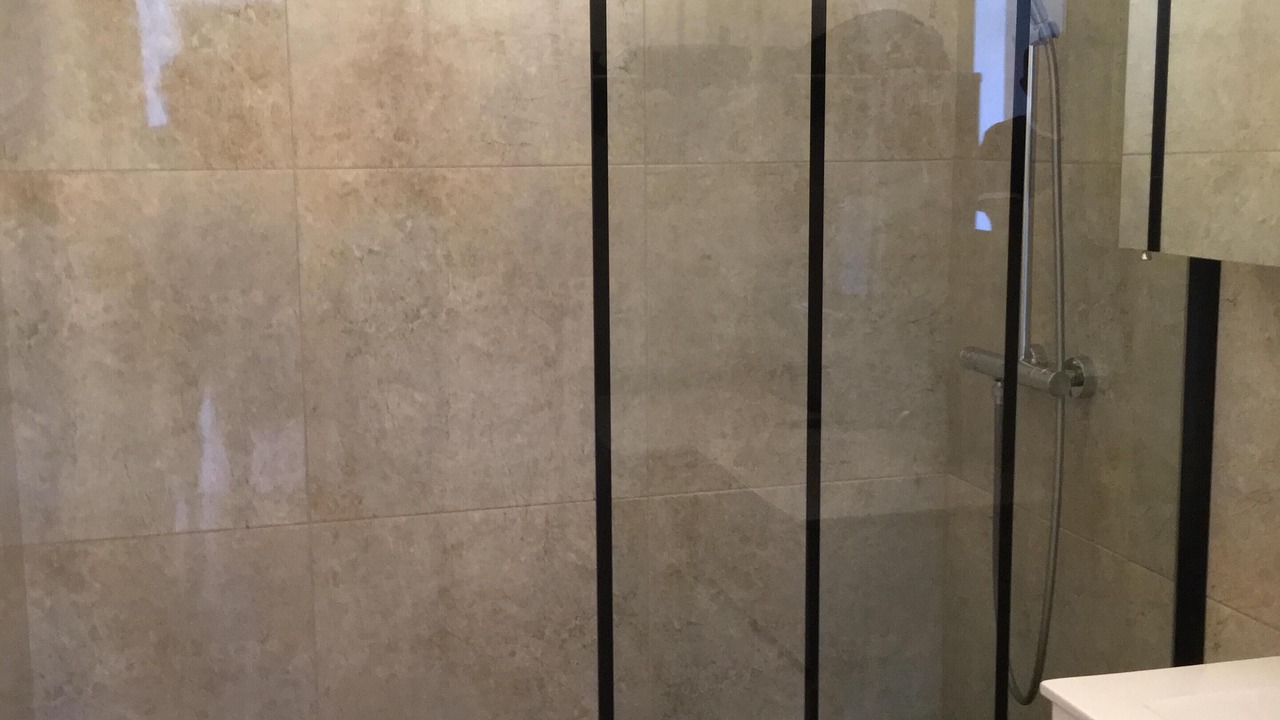 Photo of Bathroom in Saint-Genis