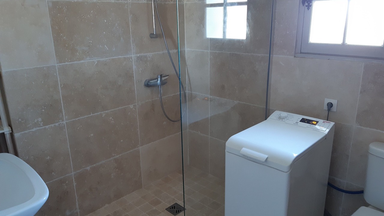 Photo of Bathroom in Saint-Quentin-la-Poterie