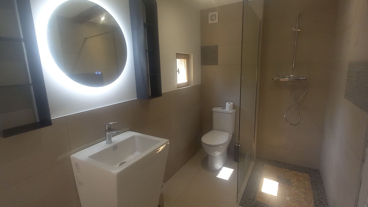 Photo of Bathroom in Angiens